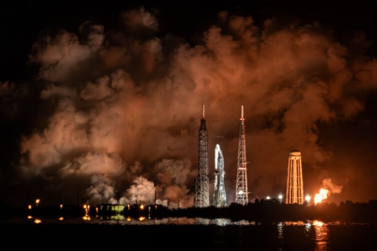 Blue Origin's New Glenn rocket on the launch pad at Cape Canaveral ahead of the static fire test that ended in a massive explosion on May 28, 2026