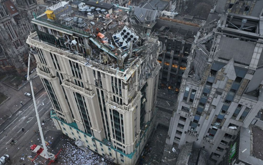 Buildings damaged in Kyiv after Russia's massive drone and missile attack in May 2026, following Moscow's warning to evacuate foreign diplomats