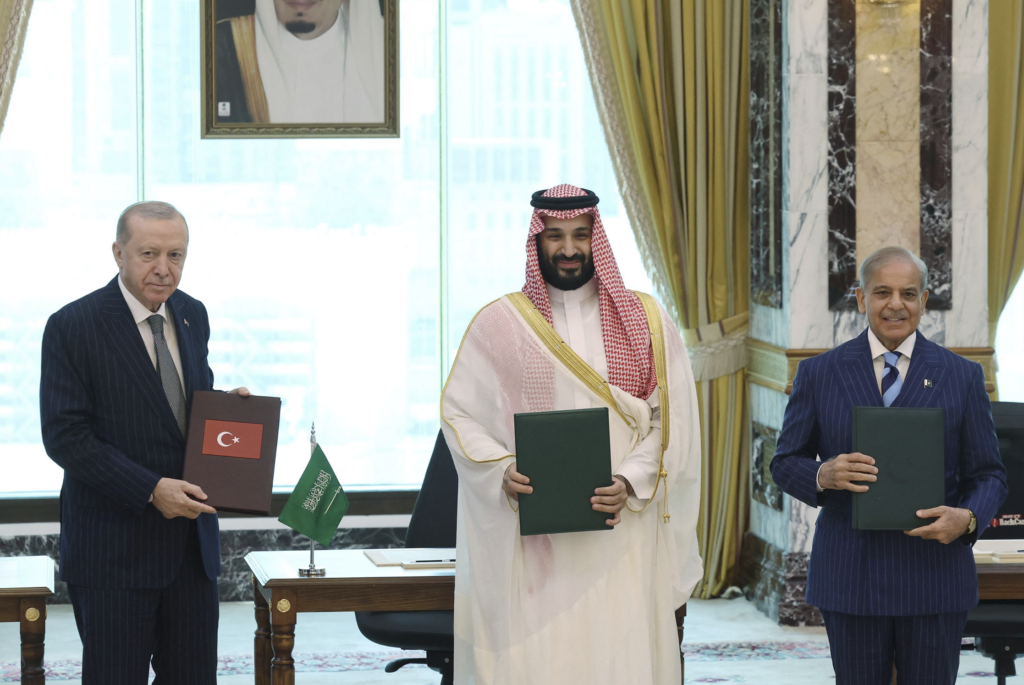 Saudi Arabia Braces for Coordinated Attacks as 3-Nation Pact Confronts Iran